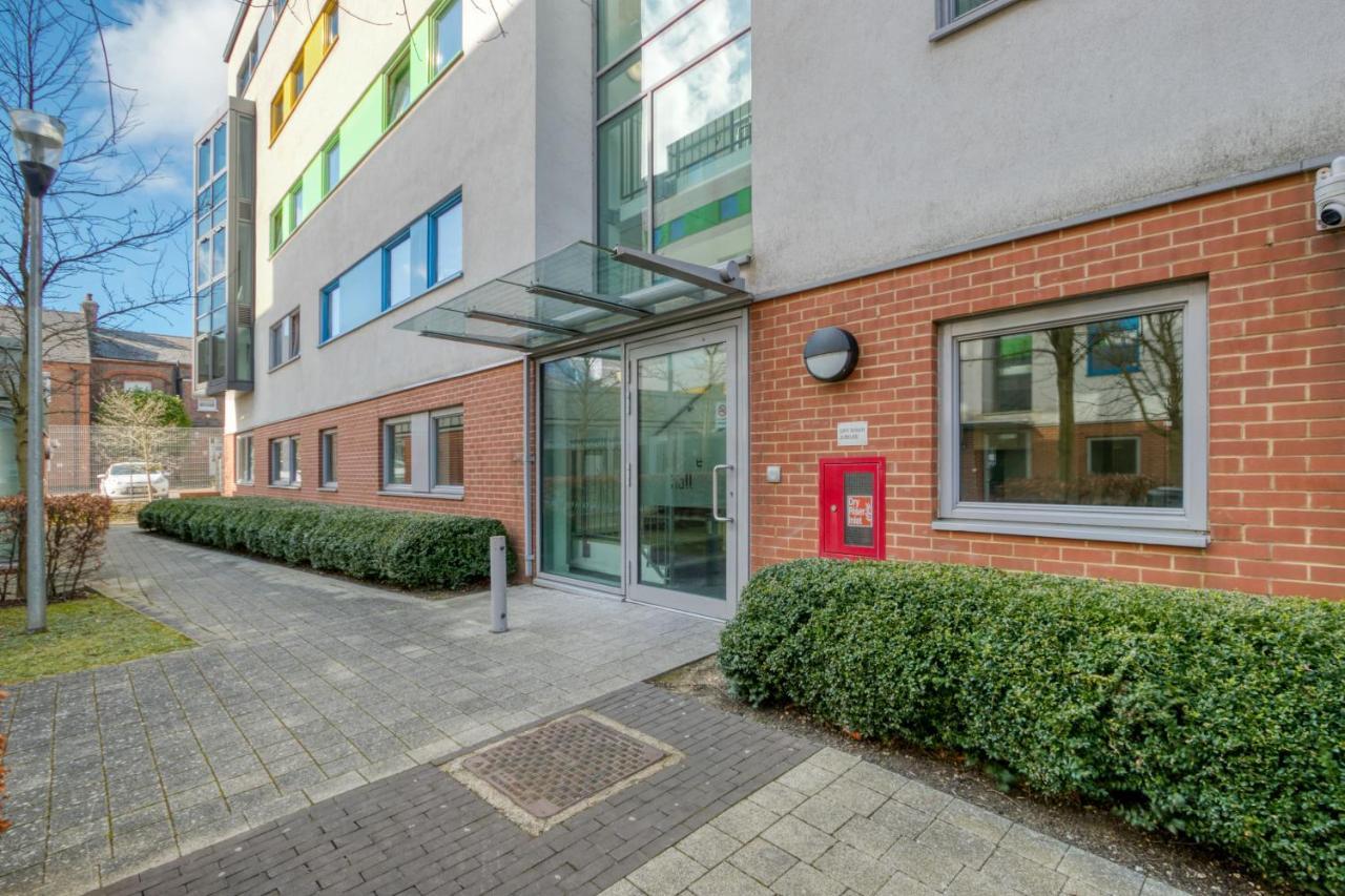 Bright & Central Studio In Luton, Sleeps 2 Luton (Bedfordshire) Exterior foto