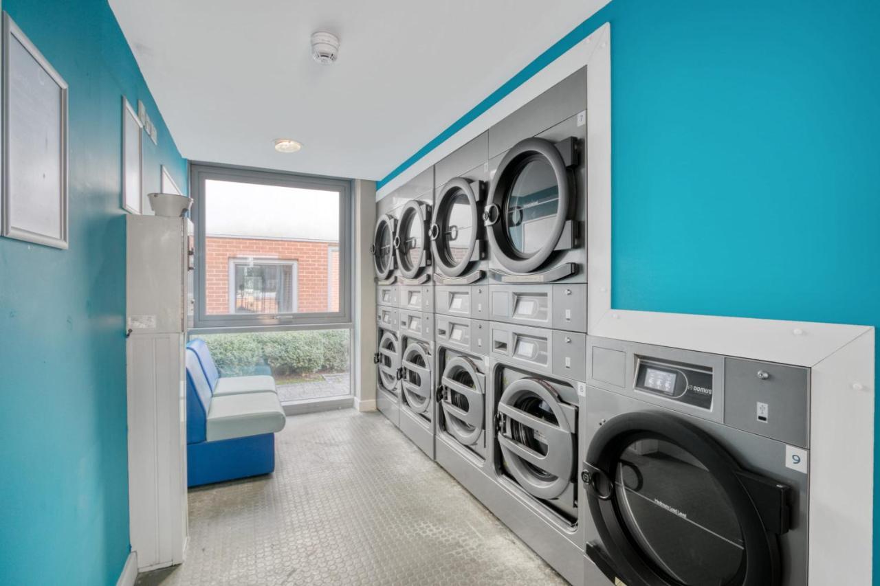 Bright & Central Studio In Luton, Sleeps 2 Luton (Bedfordshire) Exterior foto
